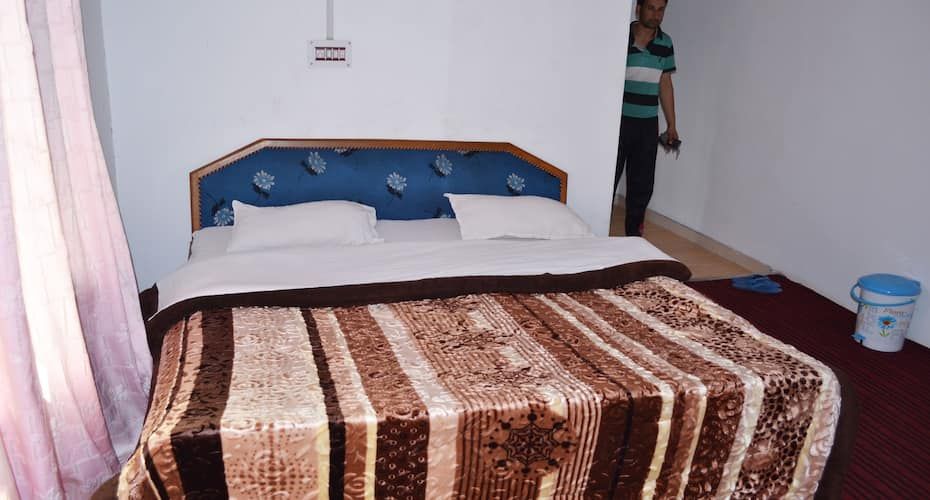 Deluxe Double Bedroom